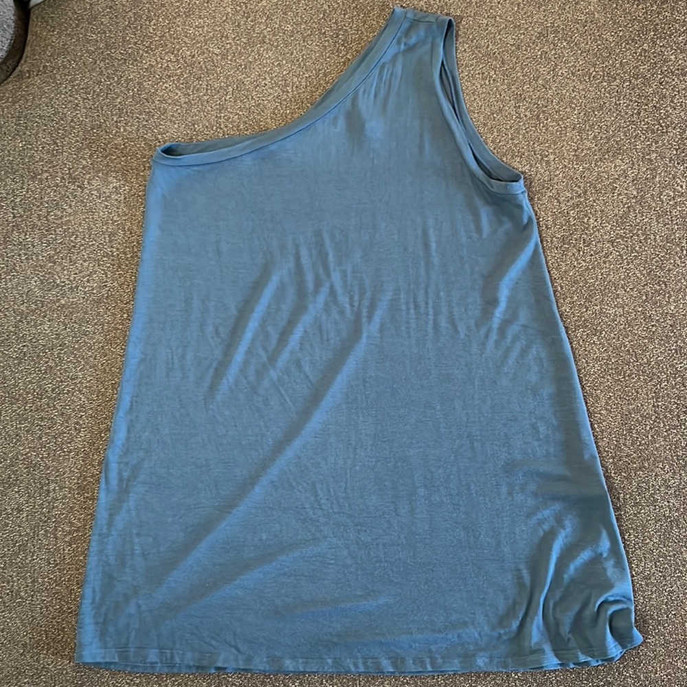 Riller and Fount one shoulder top.
